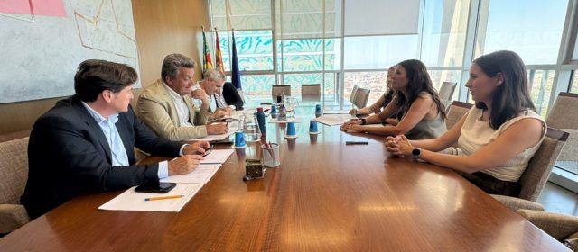 La Diputació impulsa un projecte pilot de transport públic a demanda per a garantir la mobilitat dels veïns de l’interior