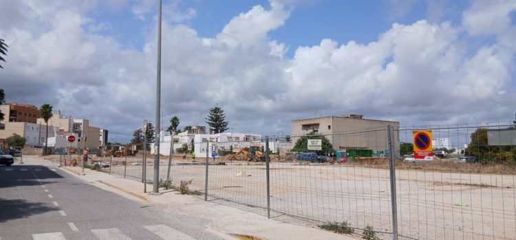 Compromís Benicarló reclama alternatives d’aparcament i un nou espai caní davant les obres dels pisos Palau