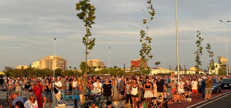 Peñíscola vive el Eclipse con más de 4.000 personas en el punto de observación oficial