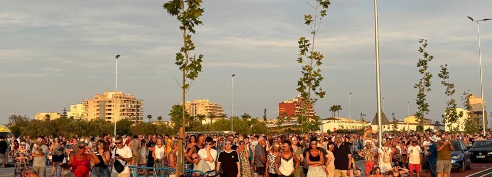 Peñíscola vive el Eclipse con más de 4.000 personas en el punto de observación oficial