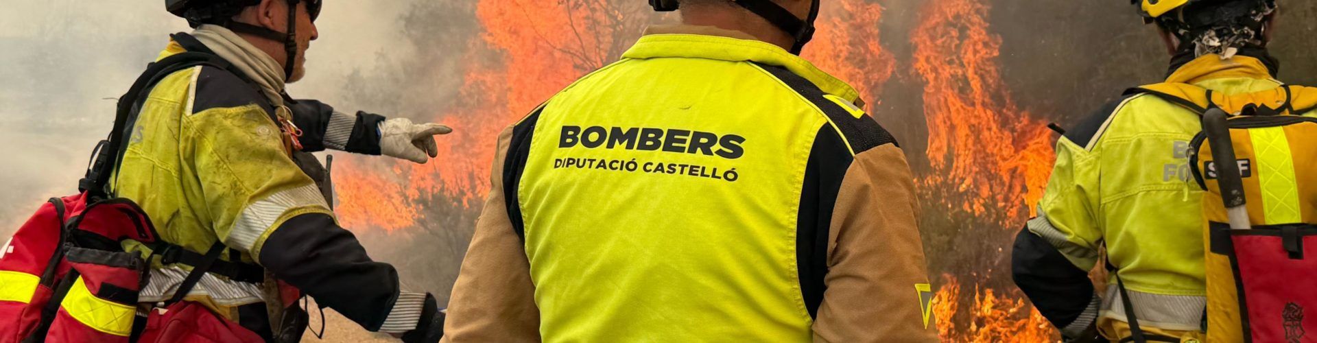 En el incendio de Tírig se concentran la mayor parte de los esfuerzos