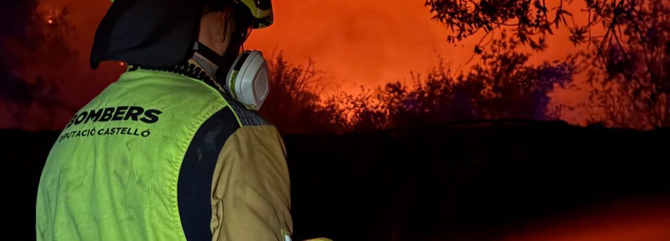 El Consorcio de Bomberos de Castellón continúa trabajando en los incendios de Sierra Engarcerán, Tírig y Culla