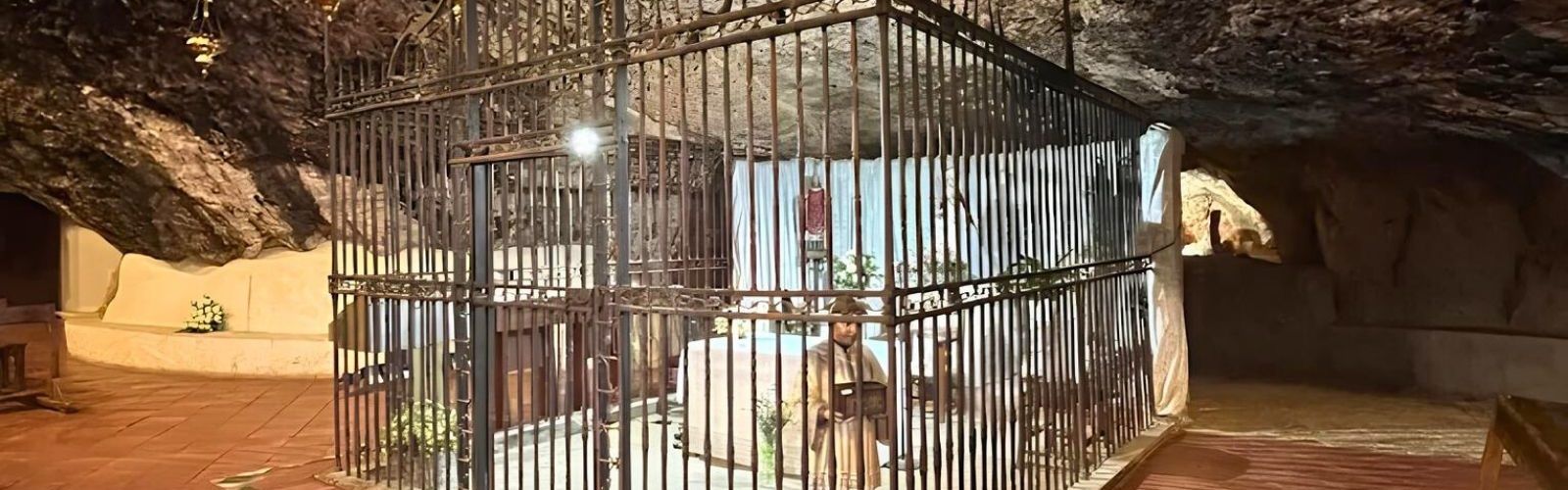 Dertosa Sacra proposa descobrir el santuari de la Balma de Sorita i el retaule de Sant Josep de la catedral de Tortosa