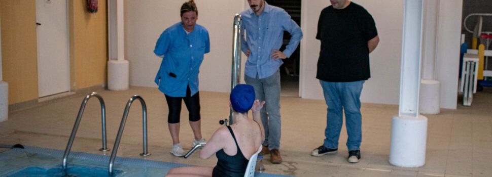 L’ajuntament millora l’accessibilitat de la piscina al poliesportiu de Morella