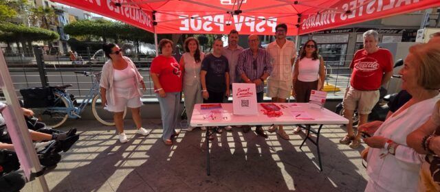 El PSPV-PSOE de Vinaròs celebra la Carta Pobla amb polseres commemoratives