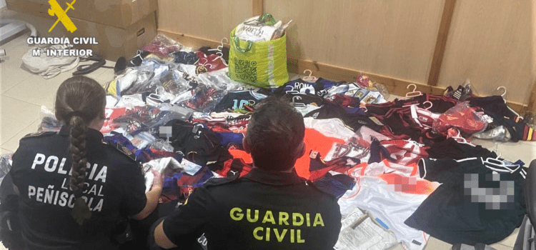 La Guardia Civil interviene en Peñíscola 900 artículos falsificados en un operativo conjunto con la Policía Local