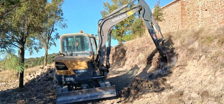 Benassal inicia la reparació del mur del camí de Sant Roc, danyat per la DANA
