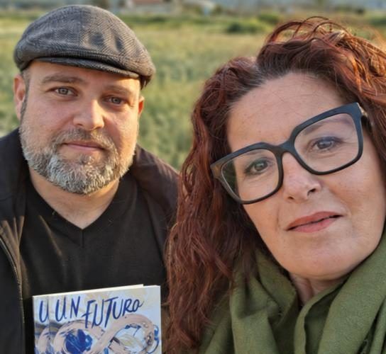En busca del rastro de dos libros viajeros depositados en Peñíscola