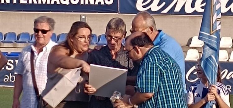 El futbol vinarossenc homenatja un dels seus millors jugadors, Juan Agustín Ferrá