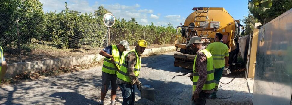 L’Ajuntament adequa el paviment de diversos camins rurals 