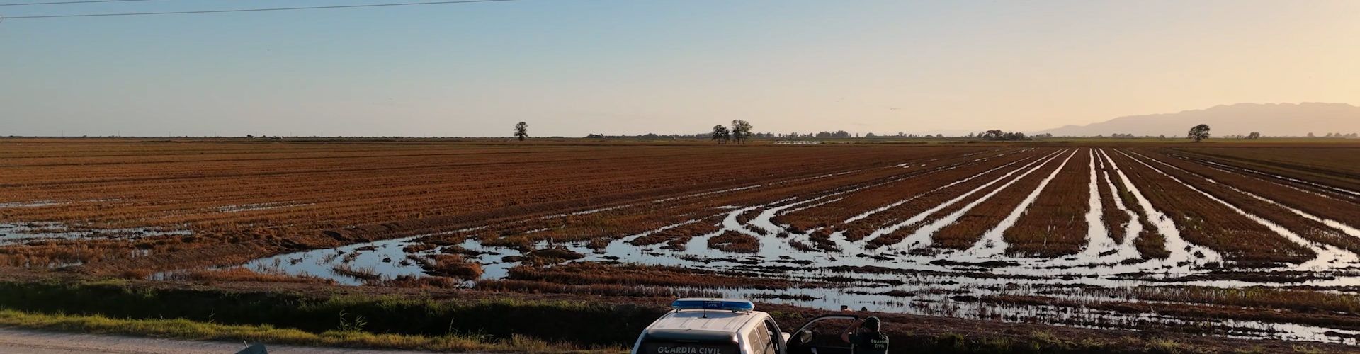 La Guardia Civil despliega un dispositivo especial para proteger el entorno natural durante la campaña arrocera en el Delta de L’Ebre