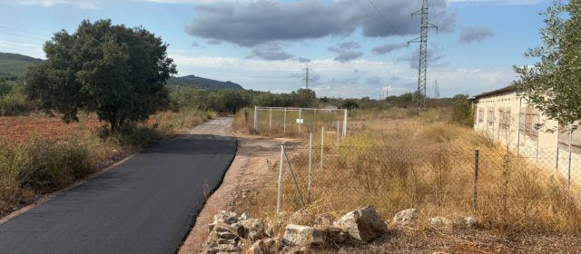 Santa Magdalena millora el ferm del camí Camp Roig