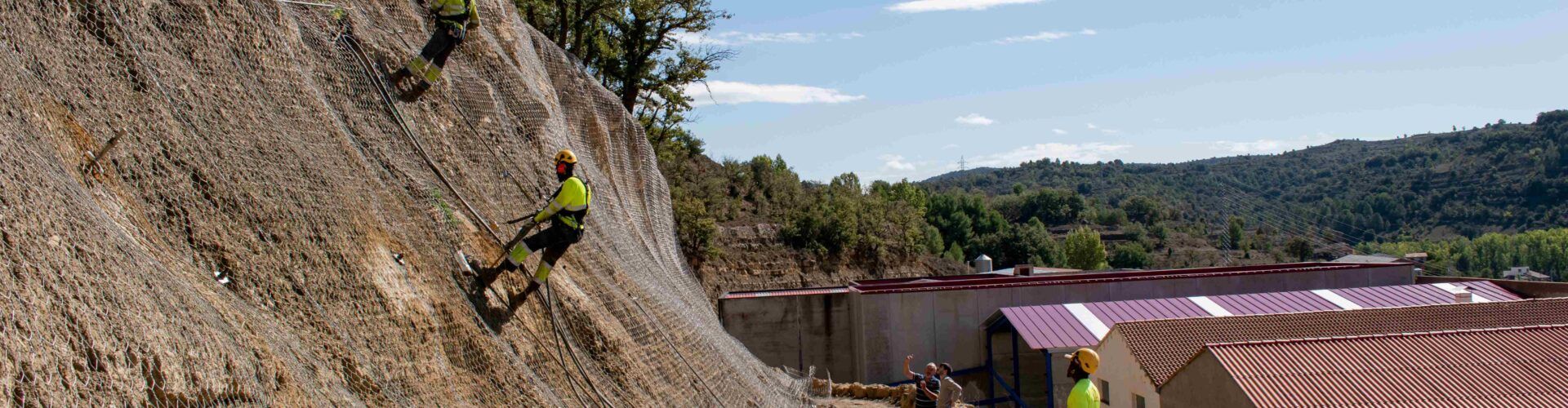 L’Ajuntament de Morella reforça els talussos del polígon industrial amb una inversió de 189.000 euros