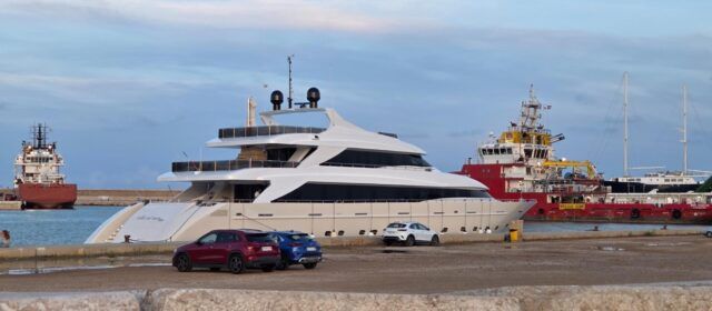 Port de Vinaròs: “parada i fonda” per a variades embarcacions