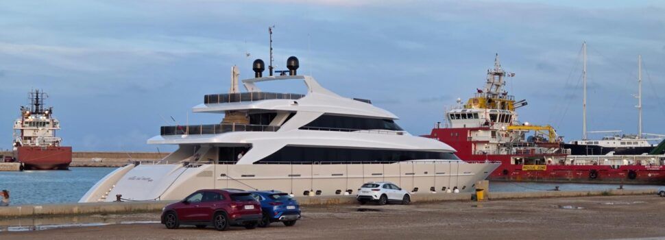 Port de Vinaròs: “parada i fonda” per a variades embarcacions