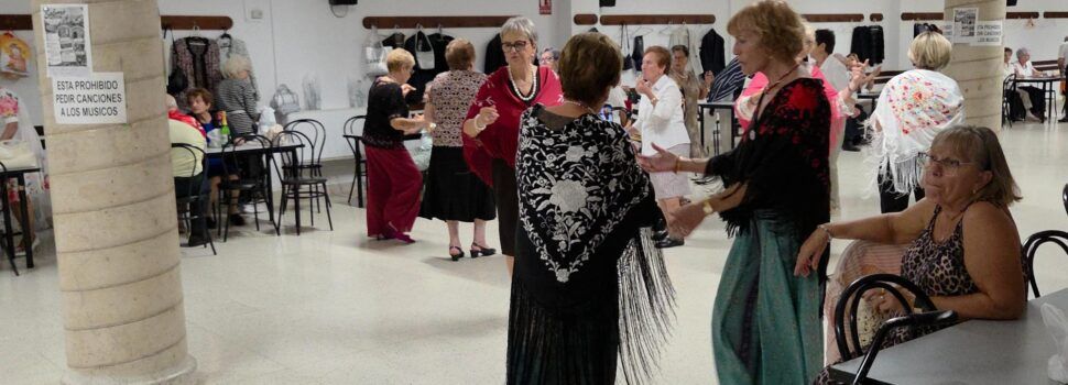 “Festa del mantó” al centre de la Tercera Edat de Vinaròs