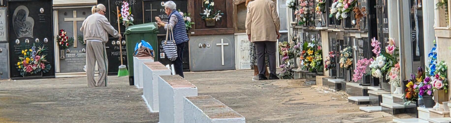 Dies de visita als cementeris