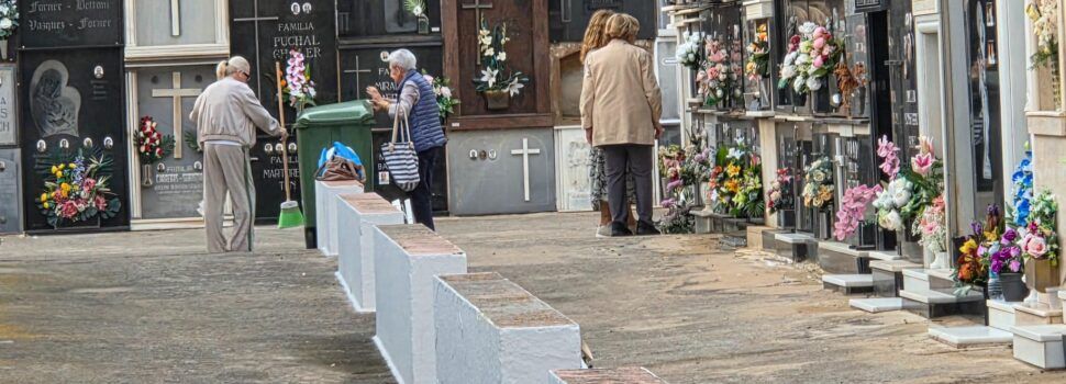 Dies de visita als cementeris