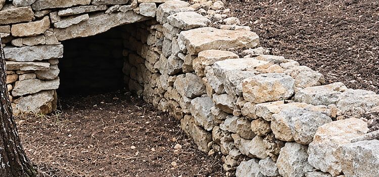 L’Ajuntament d’Alcalà-Alcossebre recupera una barraca de pedra en sec en els voltants del Castell de Xivert