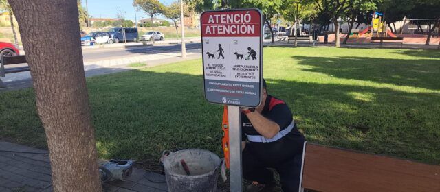 Vinaròs instal·la cartells informatius en 20 zones verdes per a fomentar-ne la cura