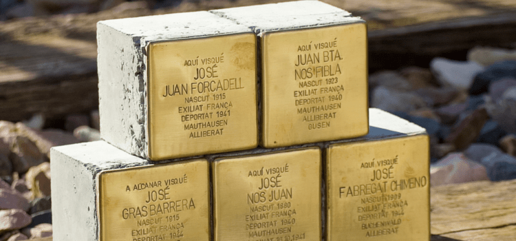 Alcanar retrà homenatge als seus deportats als camps nazis amb les llambordes Stolpersteine