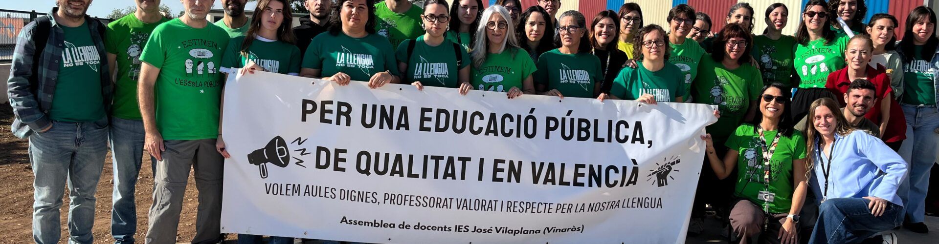 Continuen les protestes del profesorat del Maestrat per la massificació per les retallades i els “atacs” de la Conselleria a l’educació pública