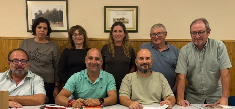 Lorena Beltrán, David Tiscar i Cristina Orús amb fotos de Canet, la Pobla i Càlig, premiats en el concurs #elmillordelmeupoble del GAL Maestrat Plana Alta