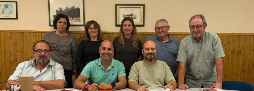 Lorena Beltrán, David Tiscar i Cristina Orús amb fotos de Canet, la Pobla i Càlig, premiats en el concurs #elmillordelmeupoble del GAL Maestrat Plana Alta