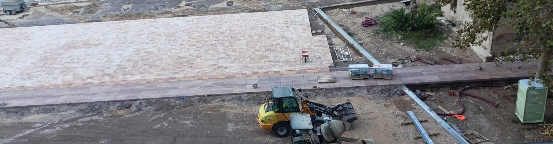La urbanització de l’entorn de la Torre Ballester segueix avançant