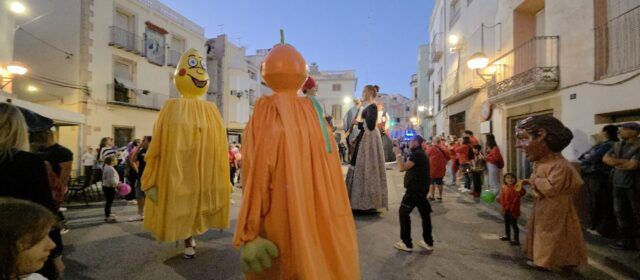 Festes del Remei a Alcanar, amb participació dels nanos i gegants vinarossencs