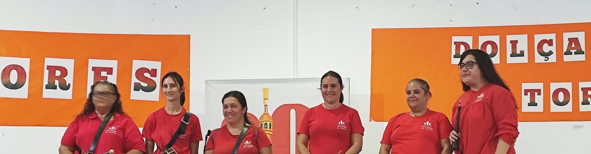 30é aniversari de la Colla El Xenill de Torreblanca, amb participació de la colla vinarossenca de Dolçainers i Tabaleters