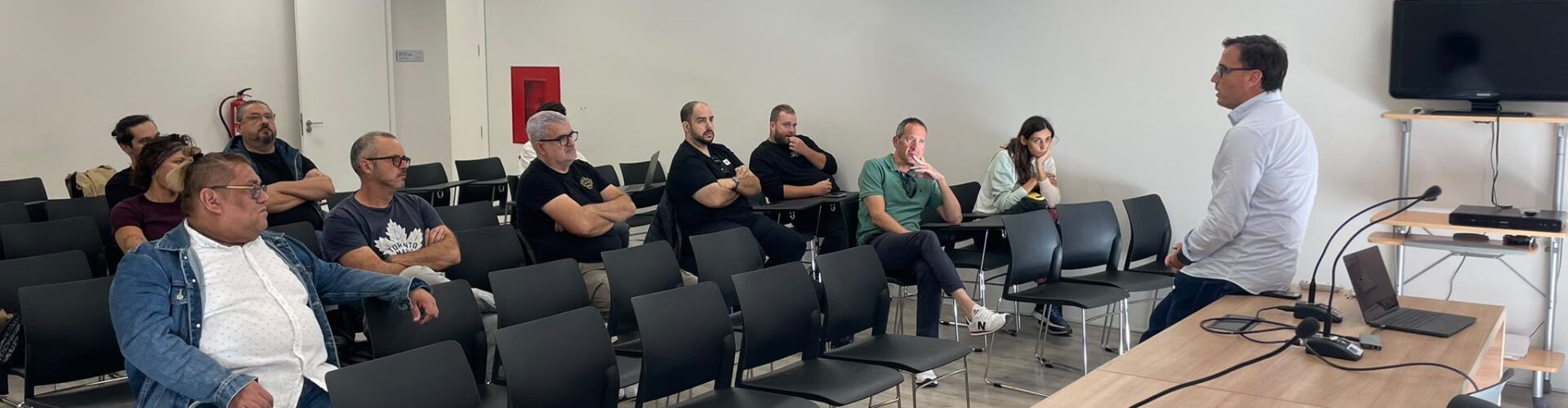L’Associació de Restauració de Benicarló impulsa l’ús de dades i intel·ligència artificial per a millorar la rendibilitat de cafeteries, bars i restaurants
