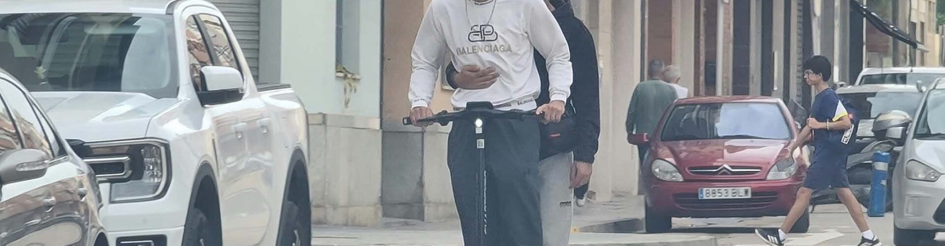 Benigazlum tot per Benicarló denuncia el “descontrol” en l’ús dels patinets a Benicarló