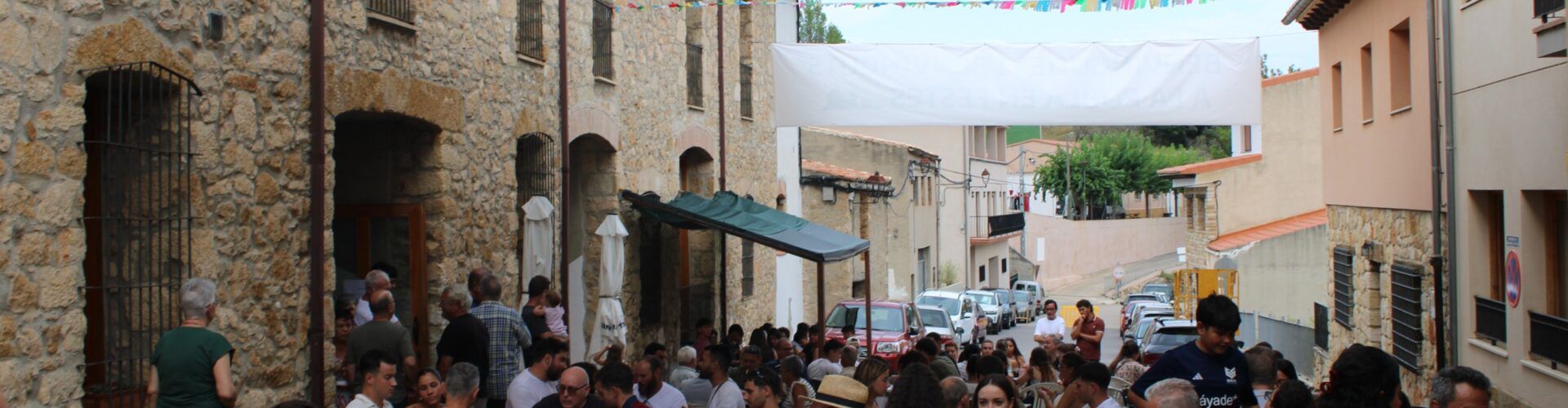 La Pobla de Benifassà busca persones interessades en gestionar el bar municipal